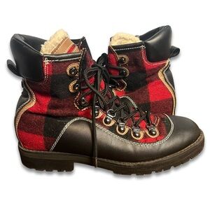 Tommy Hilfiger Womens Buffalo Plaid Hiking Boots Red Black Faux Fur Lined Sz 9.5